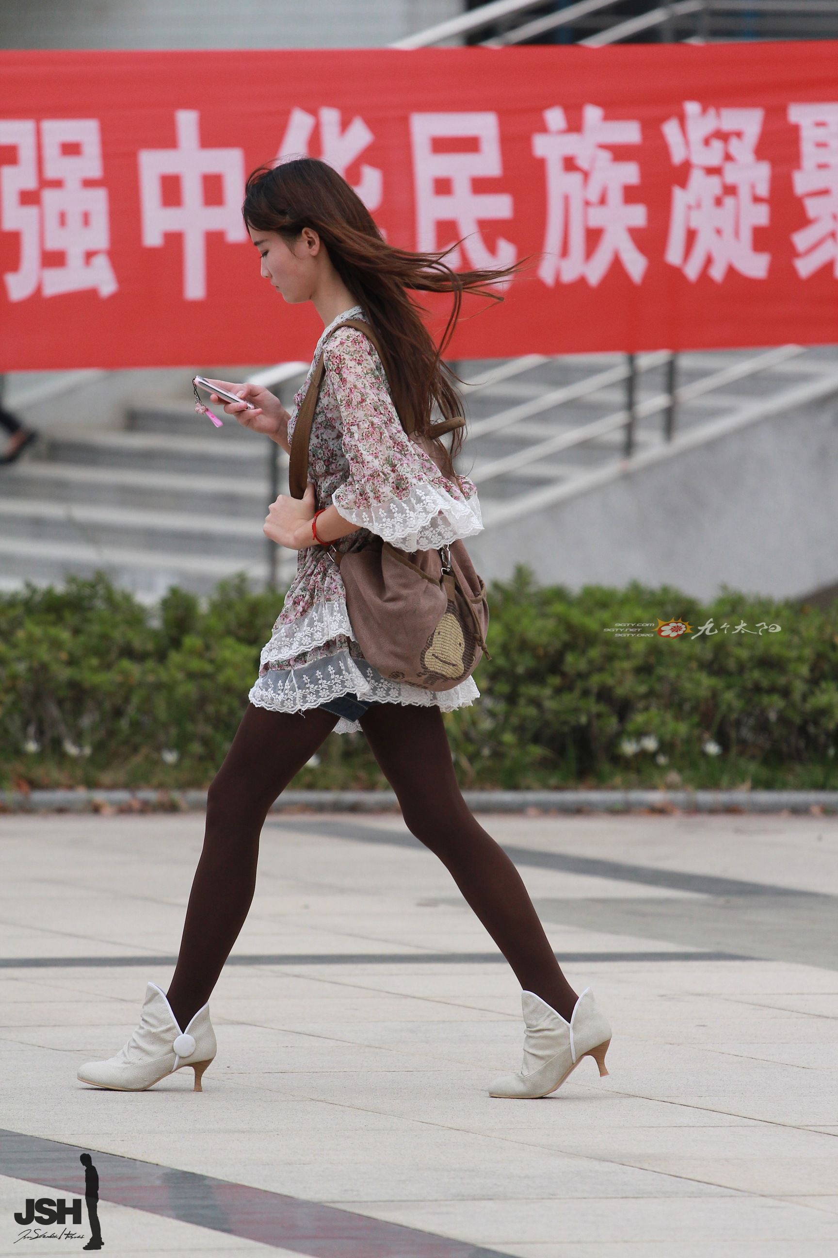 1201211855b98cded56181b13a.jpg