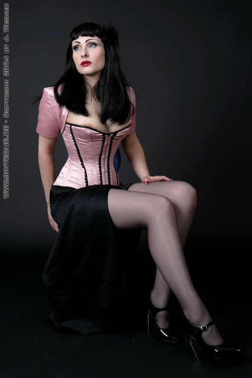 sinteque_corset73.jpg