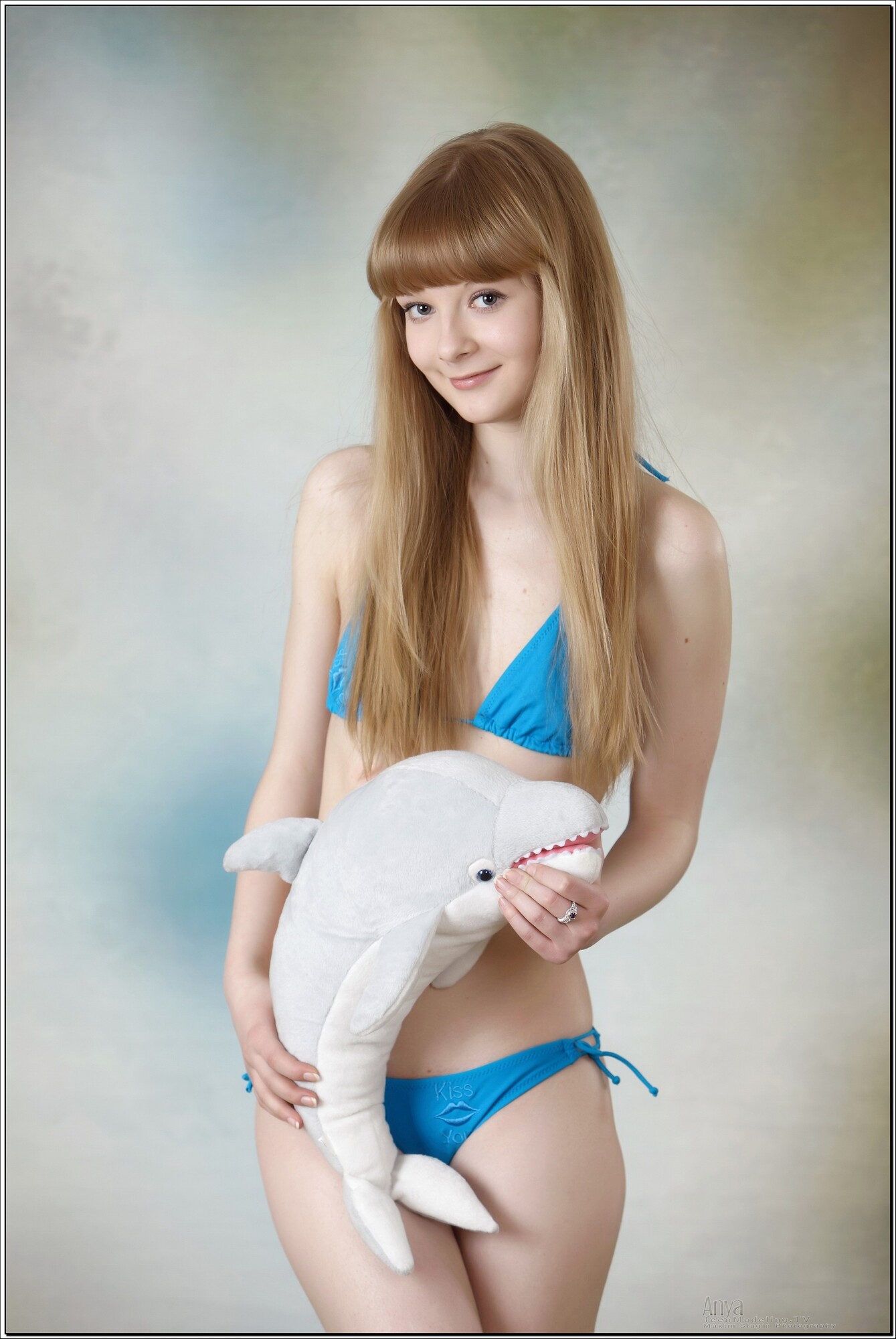 anya_model_blueswim_teenmodeling_tv_001.jpg