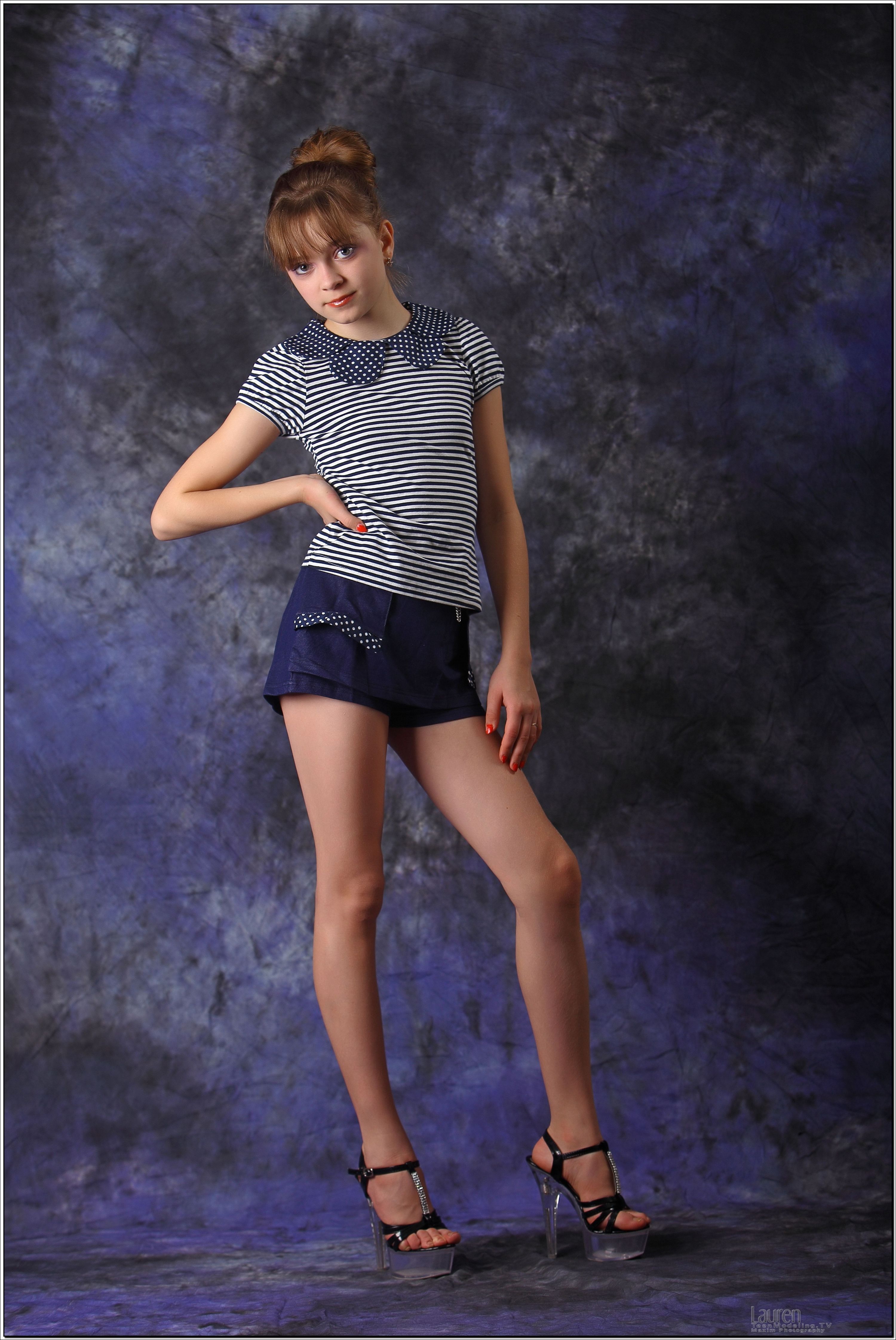 lauren_model_stripedtop_teenmodeling_tv_002.jpg