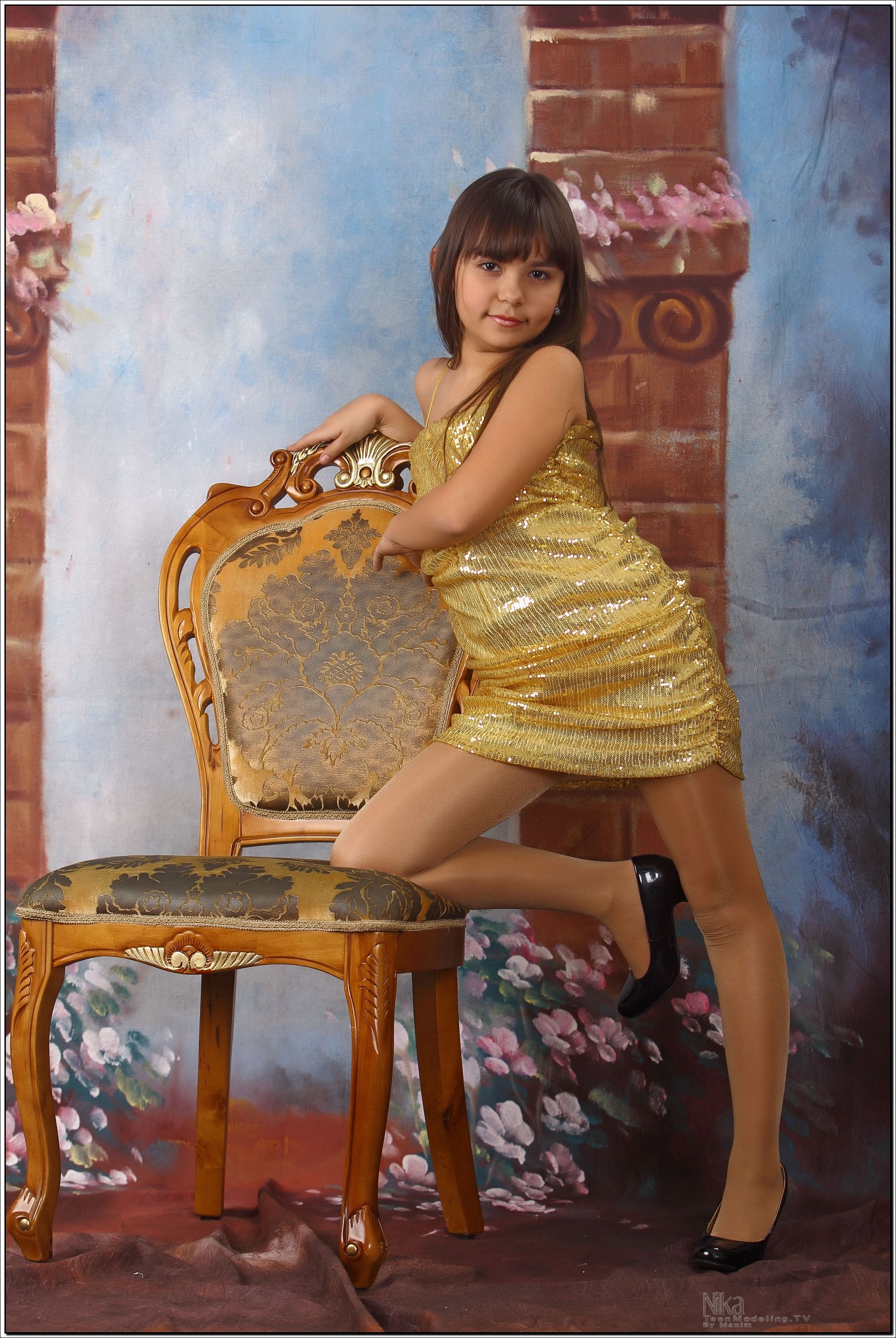 nika_model_golddress_teenmodeling_tv_076.jpg