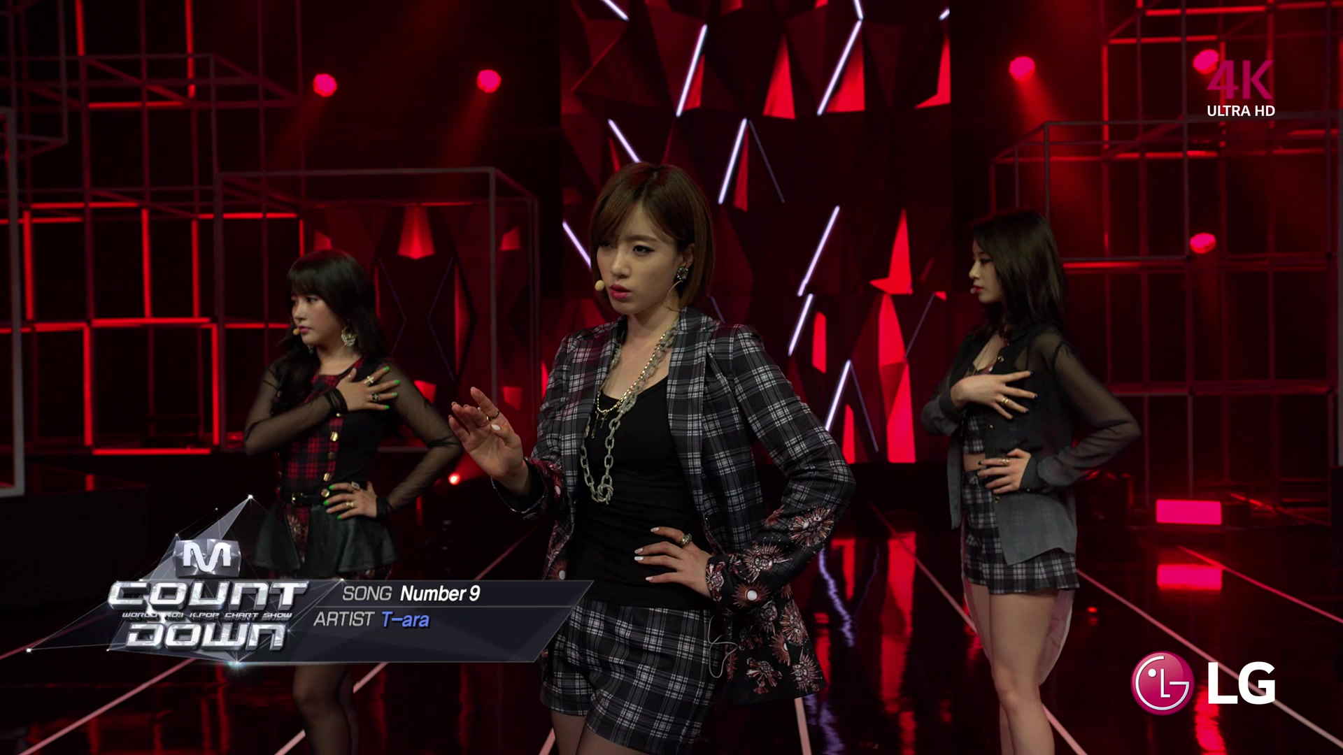 (Live) [T-ara] Number 9 (LG Demo 4K60fps)-recode.mp4_20200419_102015.879.jpg