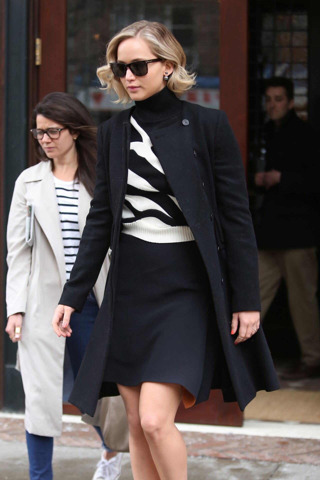 jennifer-lawrence-style-leaving-greenwich-hotel-in-new-york-city-march-2015_2.jpg