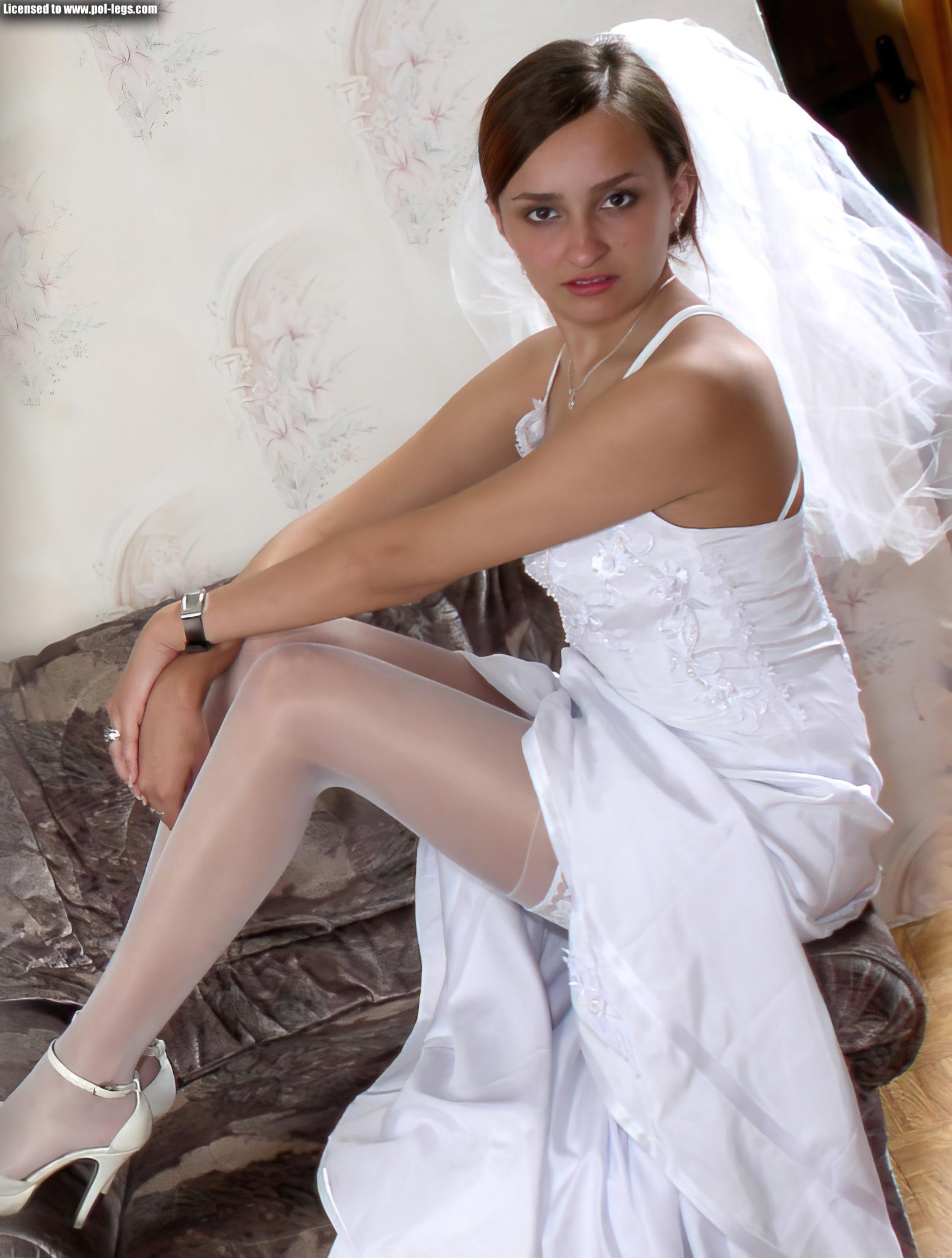 Pol-legs_BrideWhiteStockings006.jpg